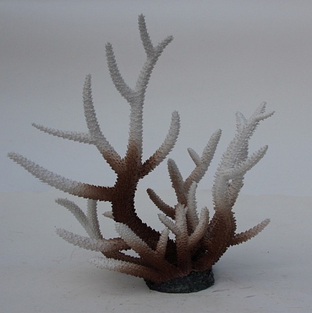 Коралл (пластиковый, белый с бронзовым 27х24х31см) на фото