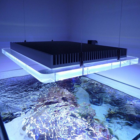 Светильник светодиодный "AM366" LED Lighting для морского аквариума фирмы SICCE, 60Вт, 36,6х28,6х5 см  на фото